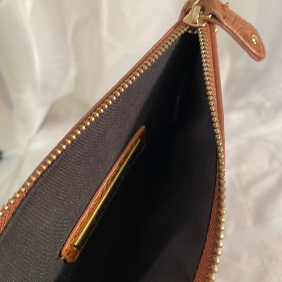 12 Days of Deals - Day 9! Street Level Brown Leaf Design Crossbody w/ Wristlet. - Picture 7 of 7